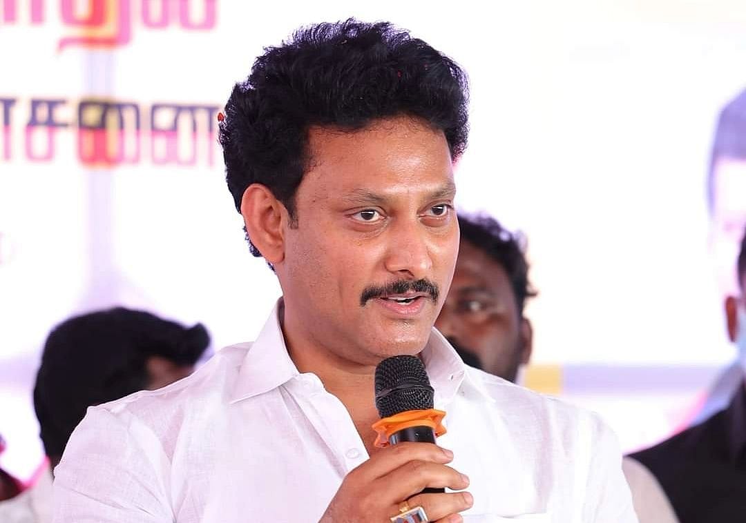 ``சாதியை சொல்லித்தான் ஆகவேண்டும் என்று கூறுவது தவறு!