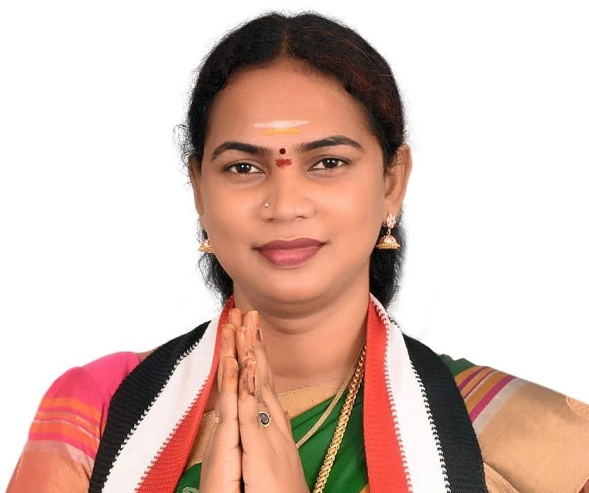 ``அம்மாதான் என்னோட அரசியல் ஆசான்