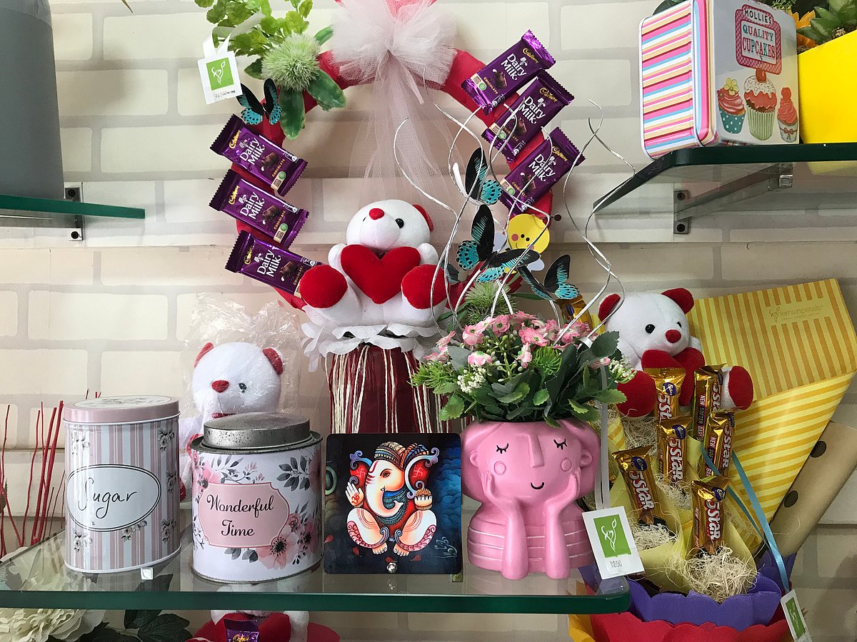 `மதுரை டெடி பொக்கே' - இந்த வருட காதலர் தினத்தின் புதிய ட்ரெண்ட்! 