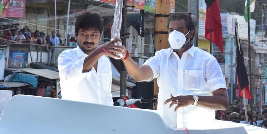 திண்டுக்கல்: உதயநிதி ஸ்டாலின் பிரசாரத்தில் காற்றில் பறந்த கொரோனா கட்டுப்பாடுகள் - புலம்பிய மக்கள்!