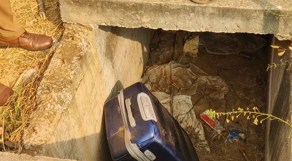 சூட்கேஸில் இருந்த இளம்பெண் சடலம்; கால்வாயில் வீசிச் சென்ற கொலையாளி! - திருப்பூரில் பரபரப்பு
