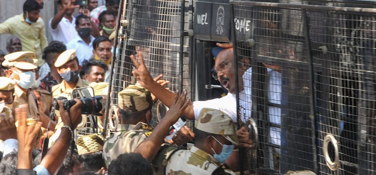 தொழிற்சாலை அபகரிப்பு வழக்கு:  ஜெயக்குமாருக்கு மார்ச் 11-ம் தேதி வரை நீதிமன்ற காவல்!