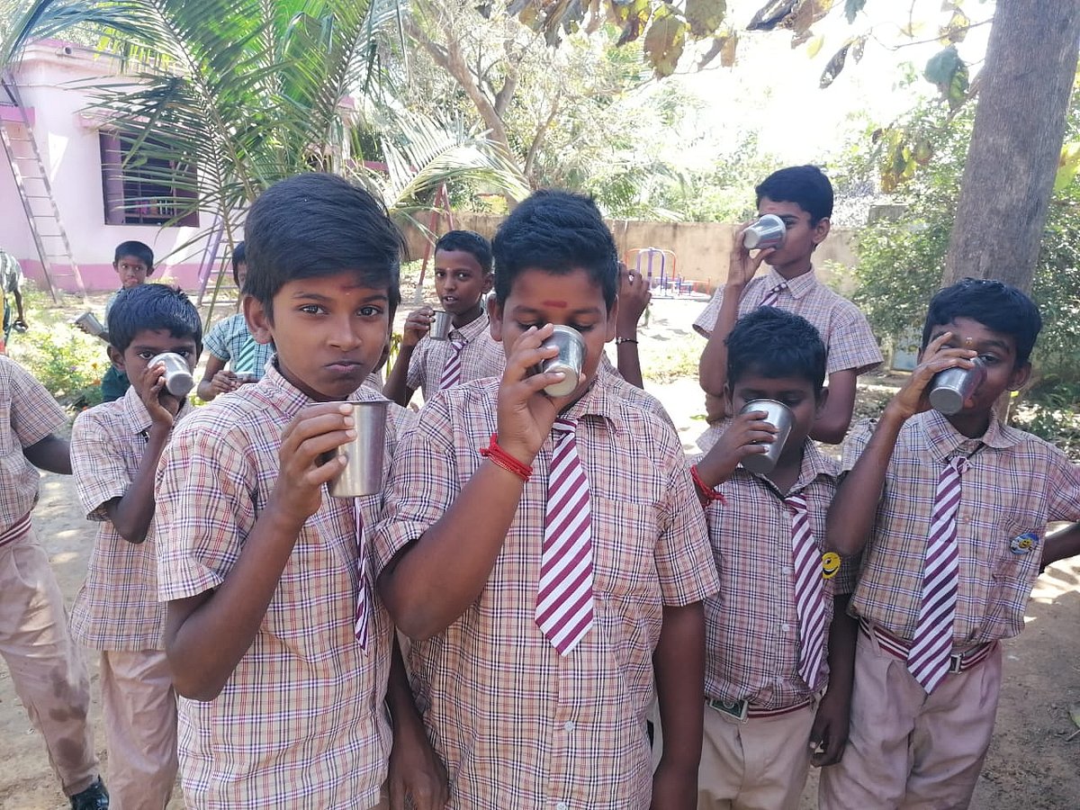 `பல மாணவர்கள் காலையில சாப்பிடுறதில்ல; அதான்..!' - காலை உணவுத் திட்டத்தை அறிமுகப்படுத்திய அரசுப்பள்ளி