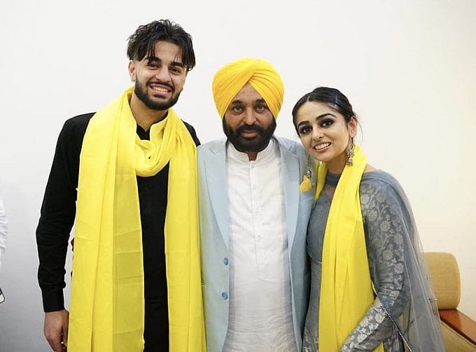 4 வருடங்களுக்குப் பிறகு... பிள்ளைகளுடன் சந்திப்பு! - பதவியேற்பு விழாவில் நெகிழ்ந்த பக்வந்த் மான்