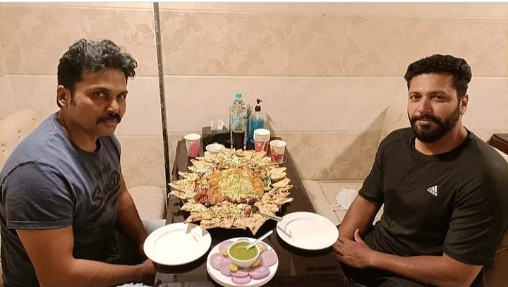 கார்த்தி - ஜெயம் ரவி சந்திப்பு; அண்டர் வாட்டர் ஷுட்;  
'பொன்னியின் செல்வன்' அப்டேட்! 