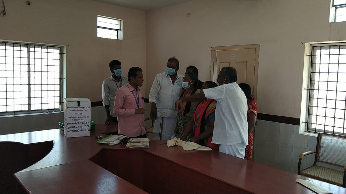 நங்கவள்ளி: சுயேச்சைக்காக மல்லுக்கட்டிய திமுக - அதிமுக; இறுதியில் நிறுத்தப்பட்ட பேரூராட்சித் தேர்தல்!