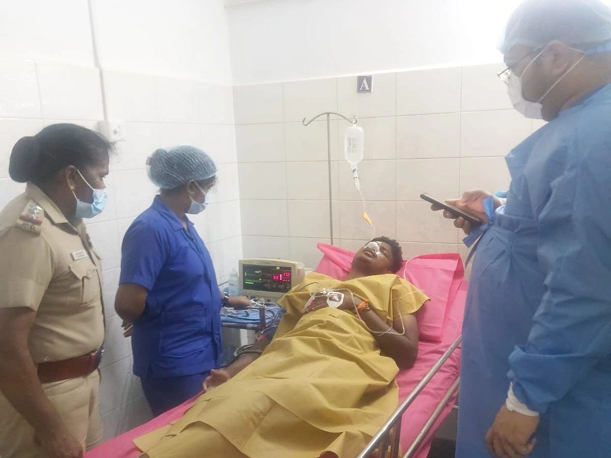 மூக்கில் ரத்தம் வடிய மயங்கிய காவலர், காப்பாற்றிய இன்ஸ்பெக்டர் ராஜேஸ்வரி; என்ன நடந்தது?