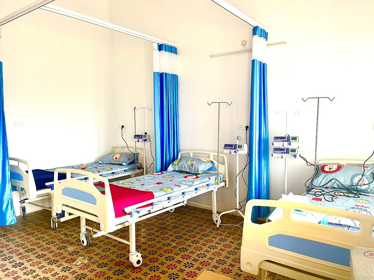 `தனியார் மருத்துவமனையை மிஞ்சும் அரசு மருத்துவமனை!' - தன்னார்வலர்களின் உதவியுடன் சாதித்த நீலகிரி பெண்