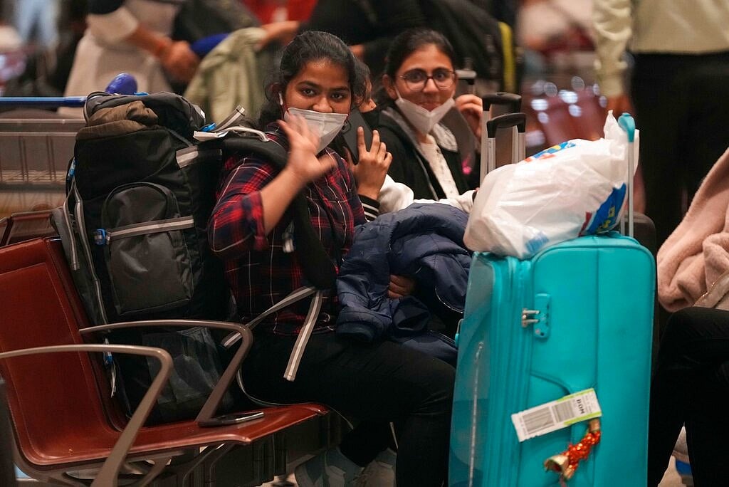 ``இந்தியர்கள் அனைவரும் உடனே கீவ்-ல் இருந்து வெளியேறுங்கள்!” -  இந்திய தூதரகம்