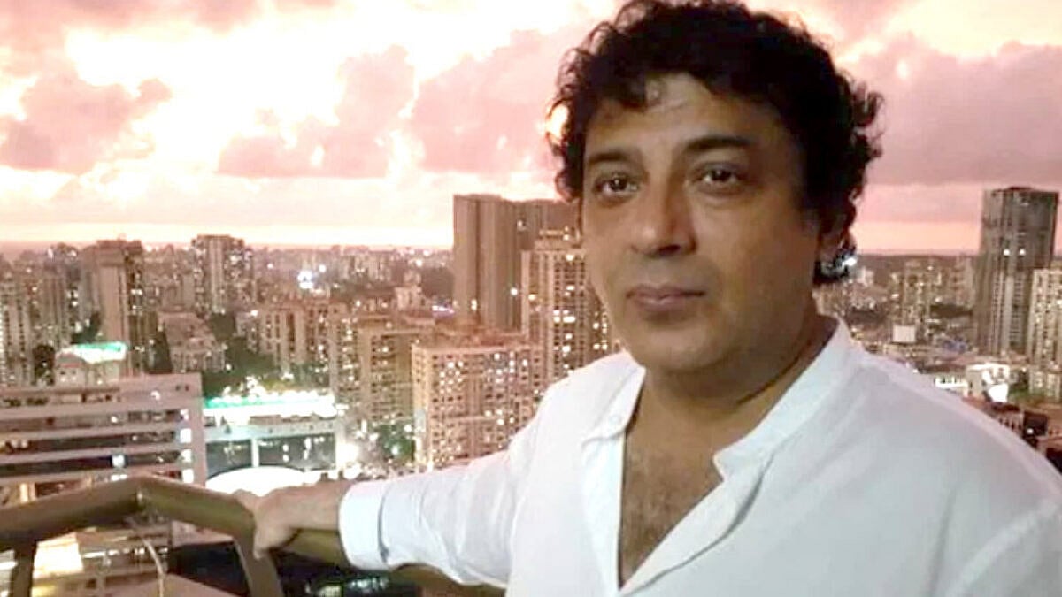 பாலிவுட் இயக்குநரின் 17 வயது மகன் அபார்ட்மென்ட்டிலிருந்து கீழே விழுந்து மரணம்; சஞ்சய் தத் இரங்கல்!