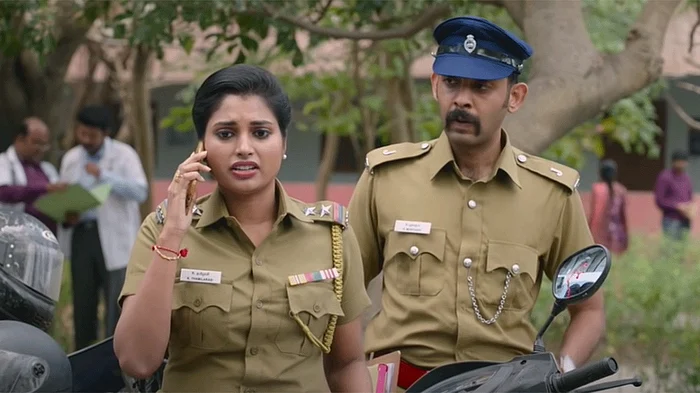 யுத்த சத்தம் விமர்சனம்: கௌதம் கார்த்திக், பார்த்திபன், எழில் கூட்டணி... ஆனாலும் ஏன் இப்படி? Vikatan%2F2022-03%2Fb1abe7bd-0c52-4267-9355-cb59937092fd%2FWhatsApp_Image_2022_03_21_at_3_16_54_PM.jpeg?auto=format%2Ccompress&w=700&dpr=1