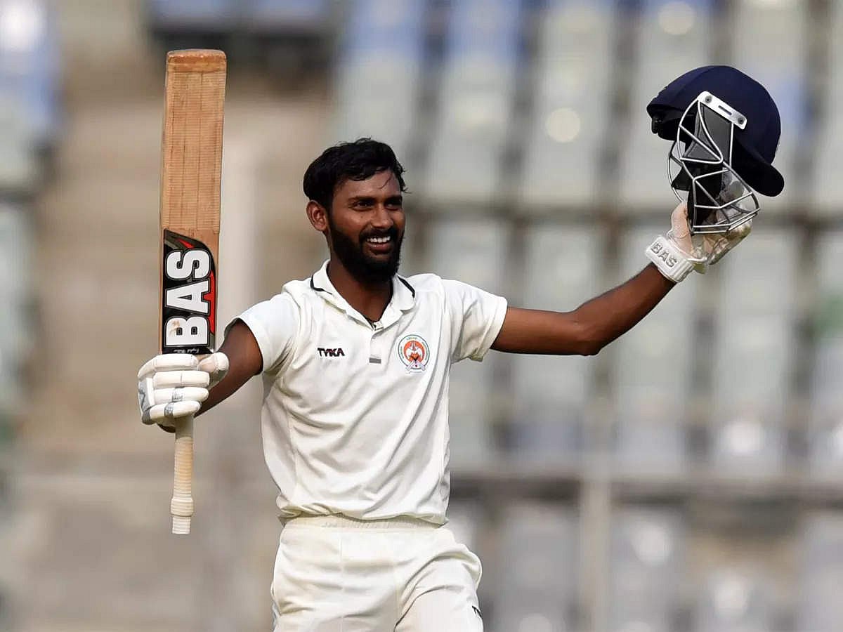 Ranji Trophy: மகள், தந்தை அடுத்தடுத்து இறப்பு; தொடர்ந்து விளையாண்டு சதமடித்த வீரர்!