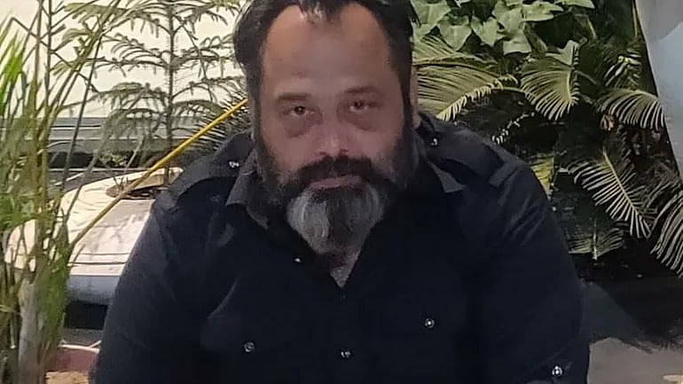 டெல்லியில் ரூ.1000 கோடி மோசடி... நாசிக்கில் ரெஸ்டாரன்ட்! - தொழிலதிபர் சிக்கியது எப்படி?