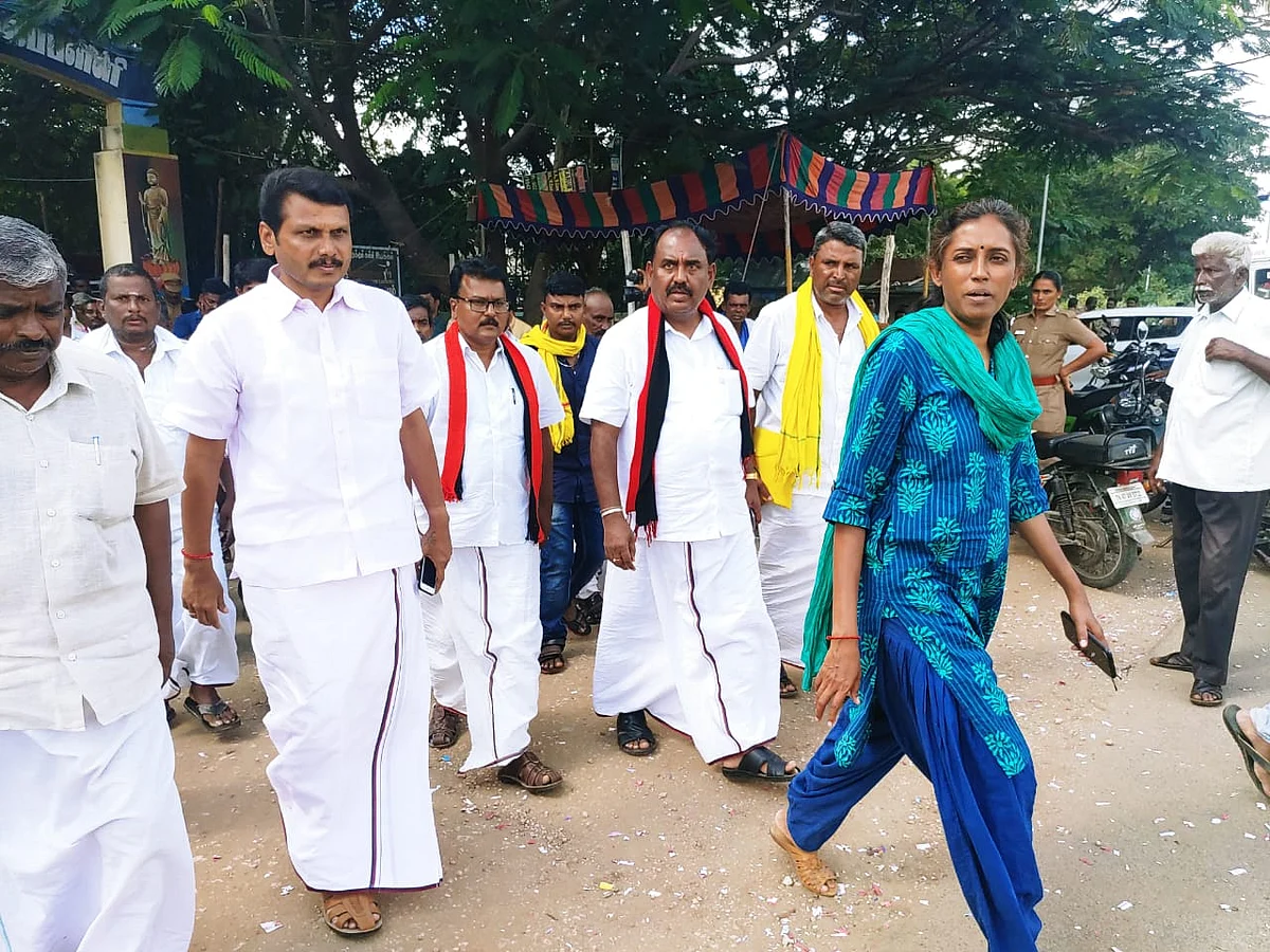 சர்ச்சையில் பாஜக எம்.எல்.ஏ-க்கள் முதல் செந்தில் பாலாஜி Vs ஜோதிமணி பிரச்னை வரை! -கழுகார் அப்டேட்ஸ் 6 senthil balaji jothimani protest 1 Tamil News Spot