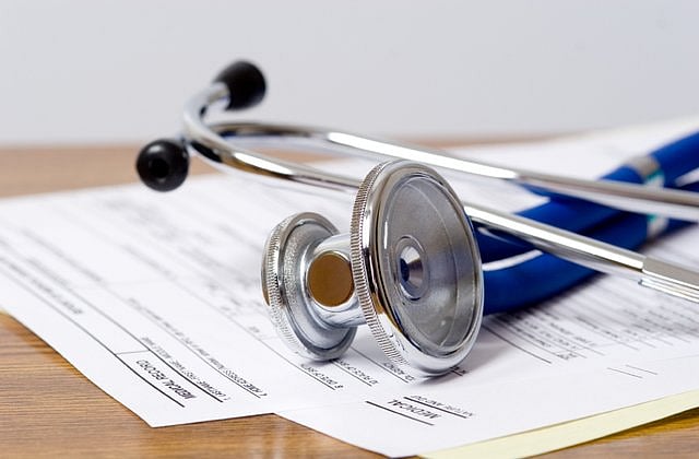 மருத்துவர்