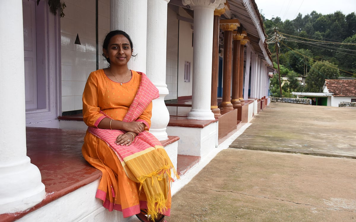 ``12 மணி நேரப் படிப்பு... 3 அட்டெம்ப்ட்'' - யு.பி.எஸ்.சி தேர்வில் சாதித்த மலைதேசத்து மல்லிகா!