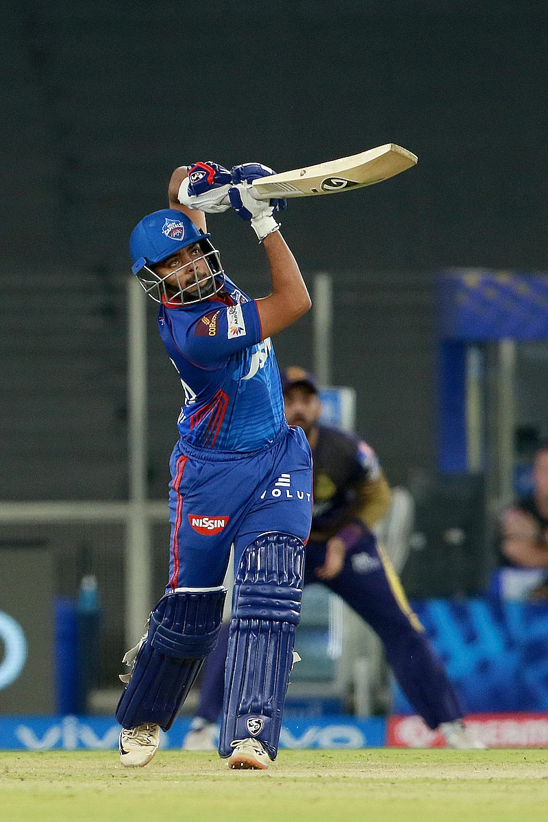 DC v KKR: கால்போன போக்கில் கரகாட்டம் ஆடிய கொல்கத்தா... ஒர்க்அவுட்டான பாண்டிங் - பண்ட் மேஜிக்! 5 Shaw boundary Tamil News Spot