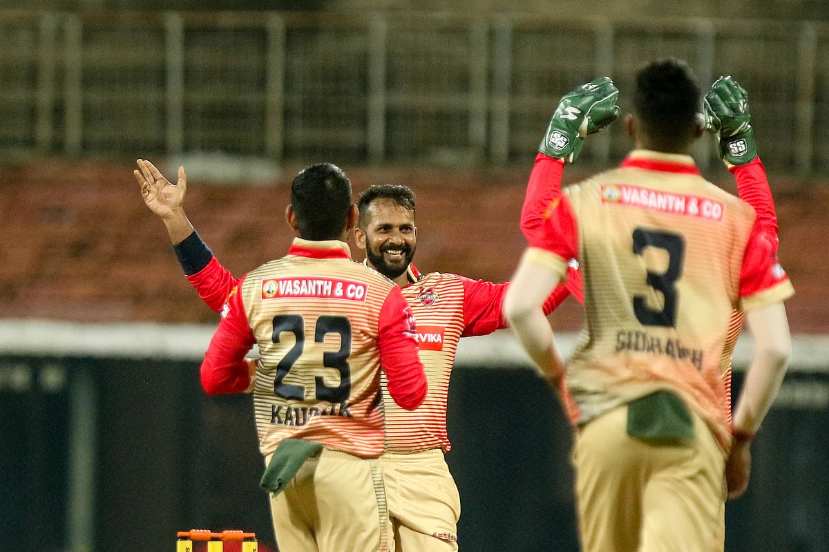 TNPL: 40 வயதிலும் சூப்பர் பர்ஃபாமென்ஸ் காட்டிய சதீஷ்… மழையில் நனையும் சேப்பாக்கம்! 3 Tamil News Spot