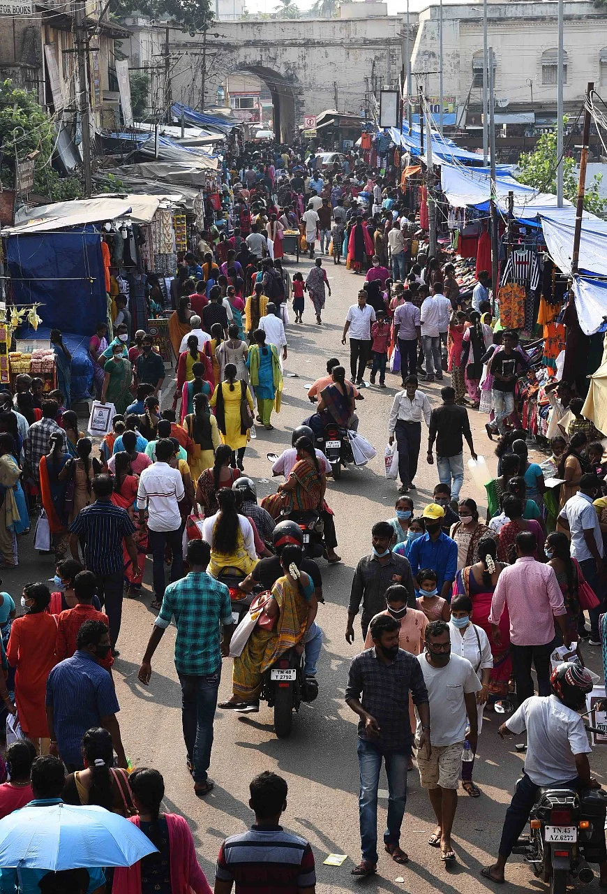 திருச்சி: ஊசி, பாசி முதல் எலக்ட்ரானிக் கேட்ஜெட்ஸ் வரை... சிங்காரத்தோப்பில் சிங்காரமாய் வாங்கலாம்! 9 4bcd31f9 2438 4d13 812b c9c1314f31e3 Tamil News Spot