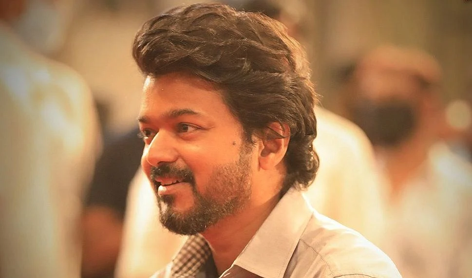 `என் மீது என்ன தவறு?' ரீல் ஹீரோ, ரியல் ஹீரோ விவகாரம்; அப்பீலுக்குப் போகும் விஜய் #VikatanExclusive 5 20210331 125835 01 Tamil News Spot