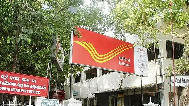 ``கங்கைக்கு ஓ.கே; கார்ப்பரேட்டுகளுக்கு நோ!'' - பிரதமரை விமர்சிக்கும் மதுரை எம்.பி சு.வெங்கடேசன் 4 indian post Tamil News Spot