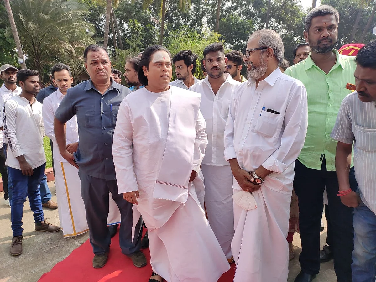 "தி.மு.க.வுக்காவது போய்த் தொலைய்யா!"- `தேசியத் தலைவர்' ஹீரோ திசை மாறிய பின்னணி இதுதான்! 3 Desiya Thalaivar 2 Tamil News Spot