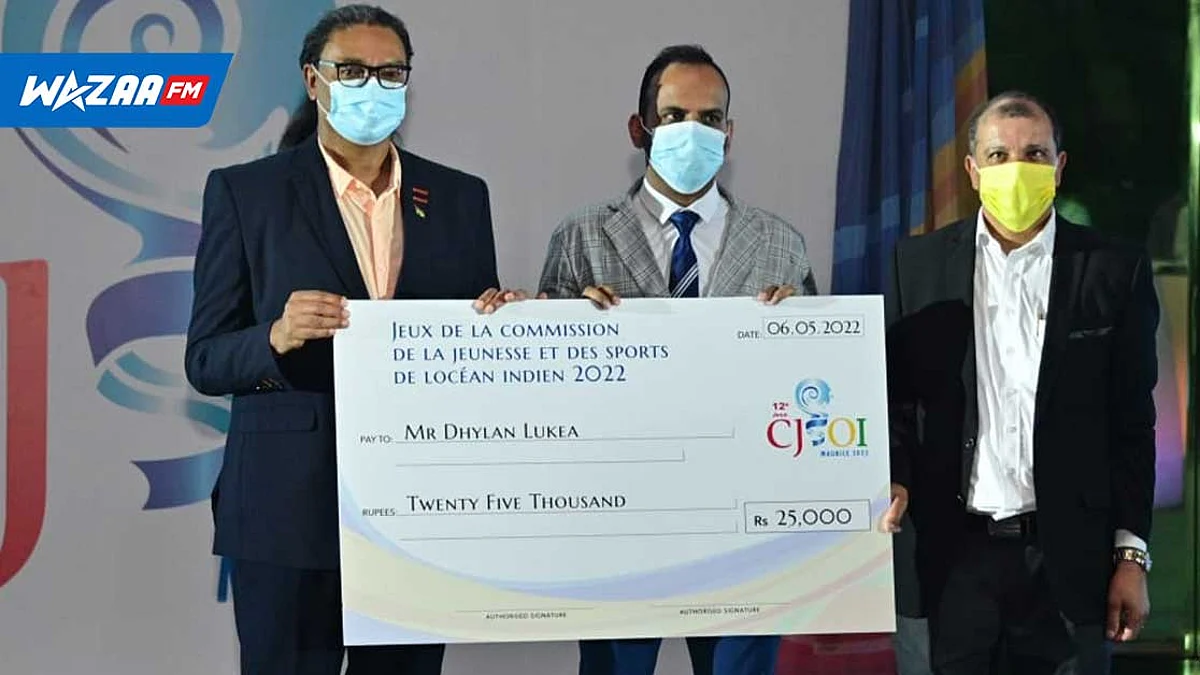Jeux de la CJSOI : Dhylan Lukea décroche Rs 25 000 pour avoir créé le meilleur logo