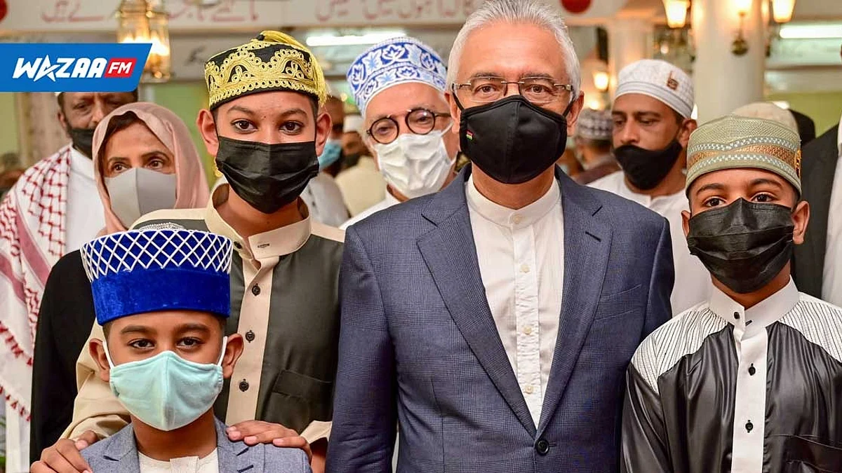 Eid-Ul-Fitr : une demande faite pour augmenter le nombre de visas pour le Hadj, annonce le Premier Ministre
