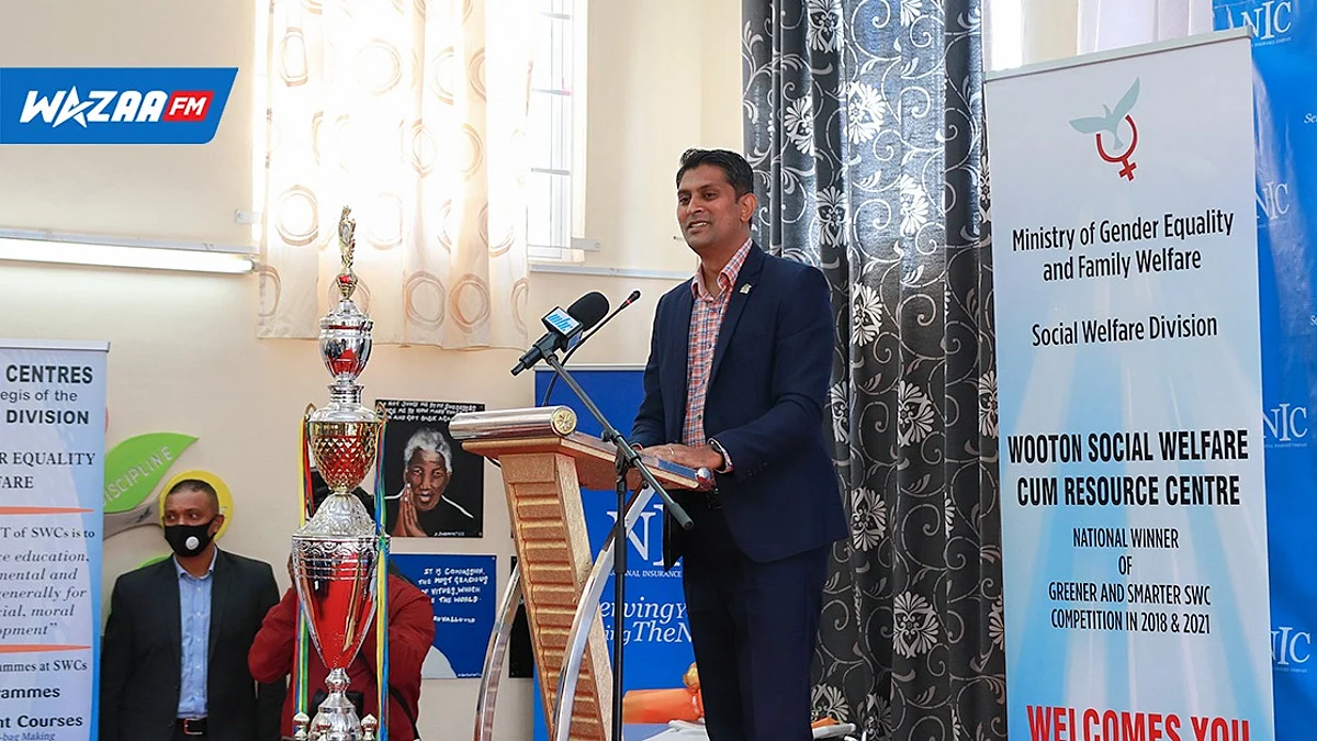 Kenny Dhunoo : "Zame noun tann nou Premie minis zoure!"