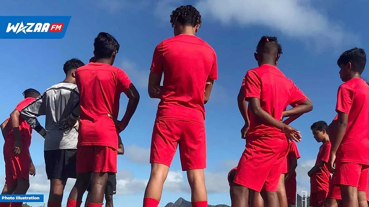 Football : 16 joueurs âgés de 17 à 18 ans, de la LFC International Academy seront en tournée en UK