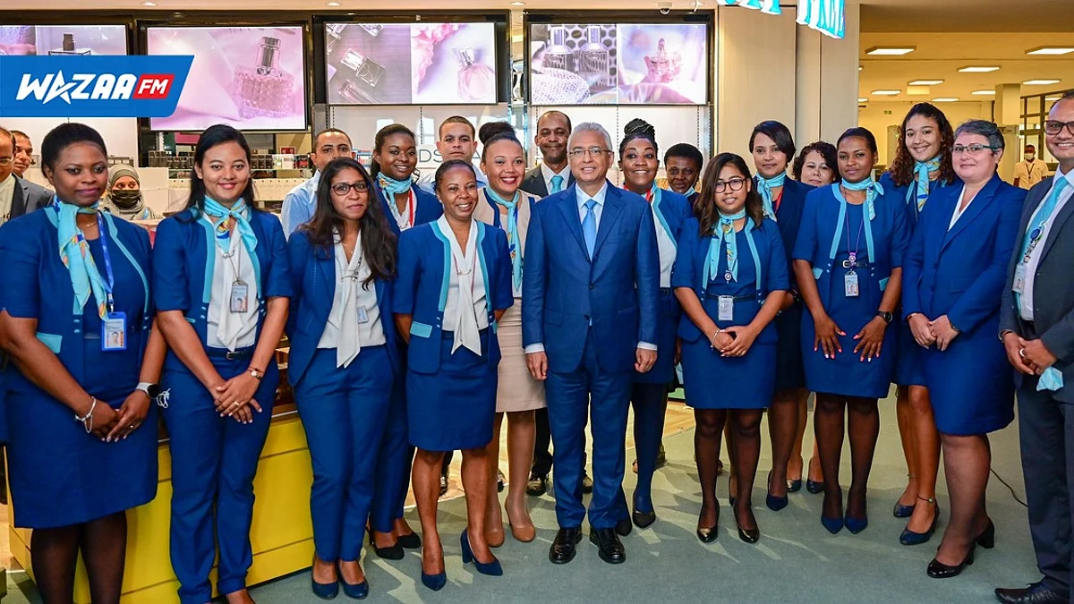 Rodrigues : Pravind Jugnauth inaugure la nouvelle boutique hors-taxes de l'aéroport de Plaine- Corail