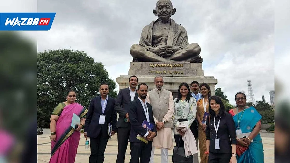 Nos jeunes politiciens de retour à Maurice après une visite en Inde