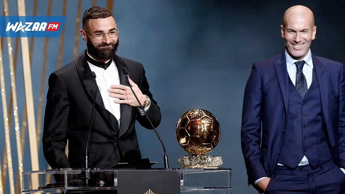 Ballon d’Or : l’attaquant du Real Madrid Karim Benzema couronné