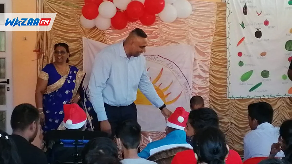 Circonscription no.6 : le Dr Anjiv Ramdhany rend visite aux familles démunies