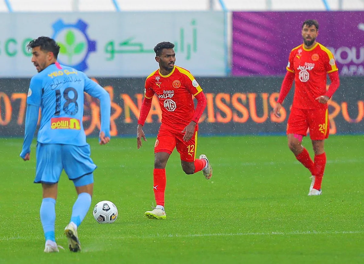 القادسية يسقط في فخ الباطن بالدوري السعودي