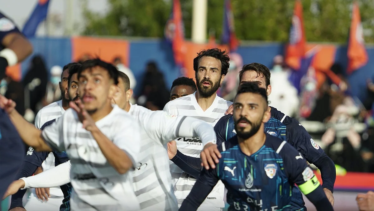 مباراة الفيحاء والطائي