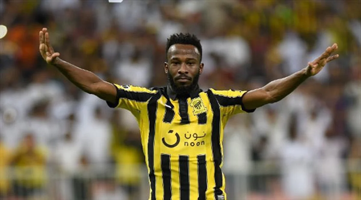 عاجل.. الهلال يوضح حقيقة المفاوضات مع فهد المولد