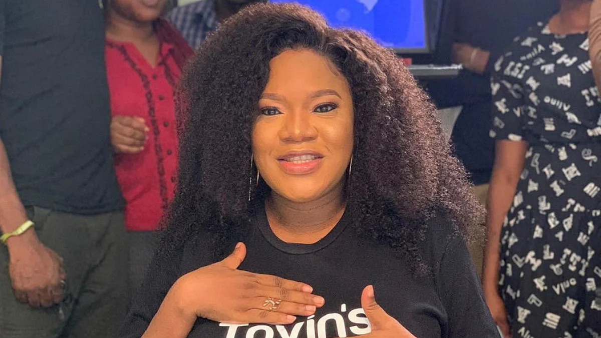VIDEO: Celebrities console Toyin Abraham after son disgraced her
