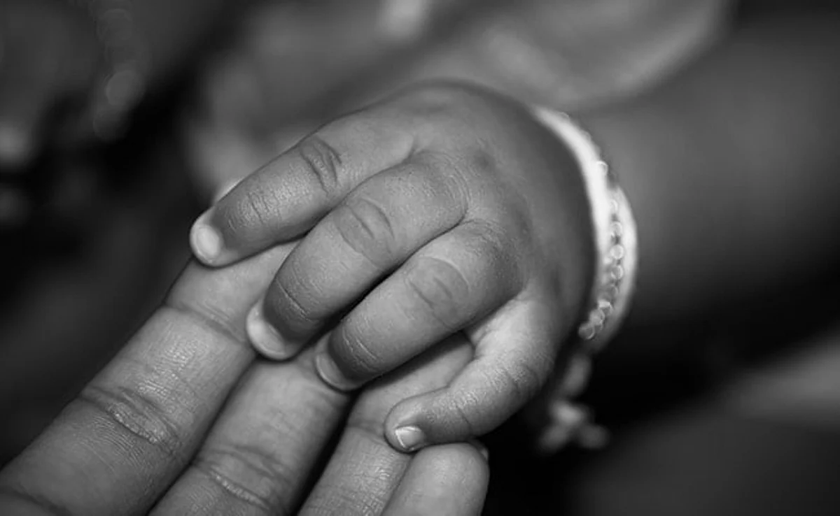 Mother drops daughter to death while dangling her over balcony as punishment