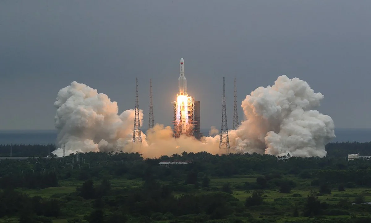 10-storey tall Chinese rocket likely heading for Abuja at uncontrollable speed