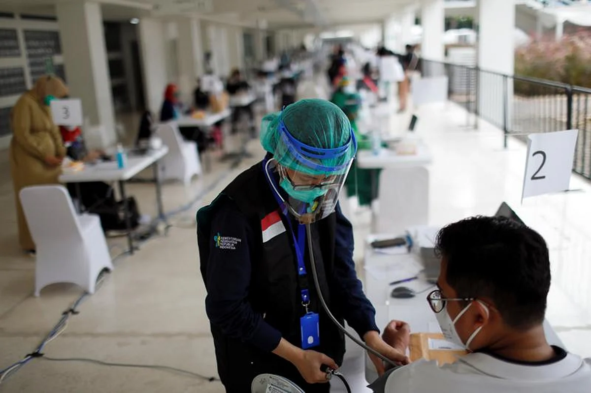 Indonesia commences private vaccination scheme against COVID-19