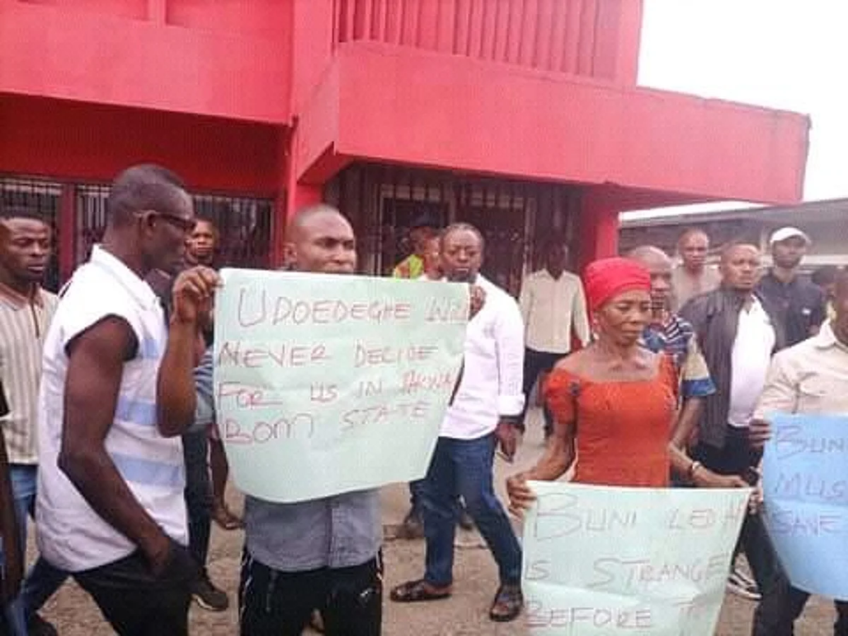 Akwa Ibom APC ward Congress marred by protests