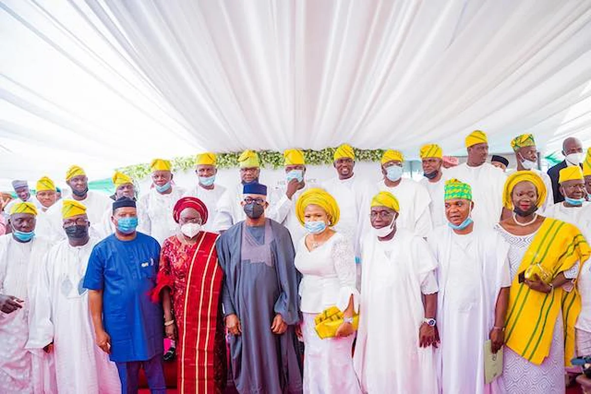 Gov Abiodun swears in 20 elected council chairmen, 236 councillors