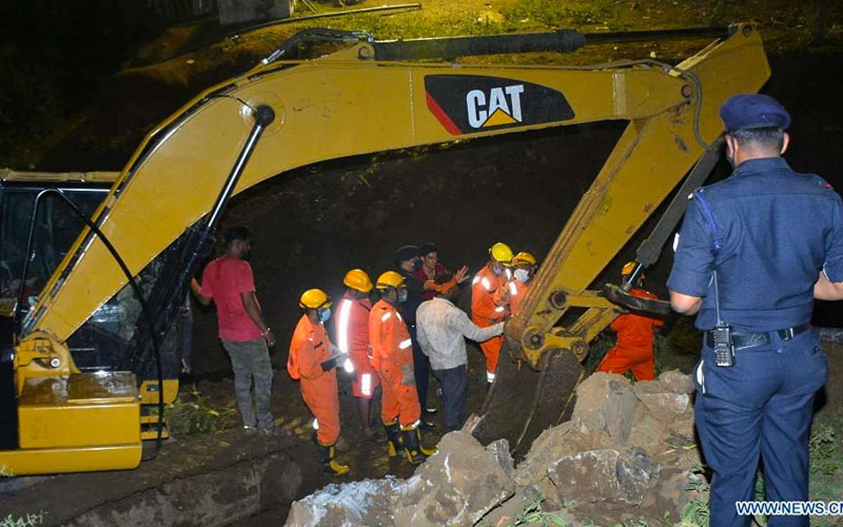 Update: Four dead, Four rescued at Ikoyi building collapse - NEMA