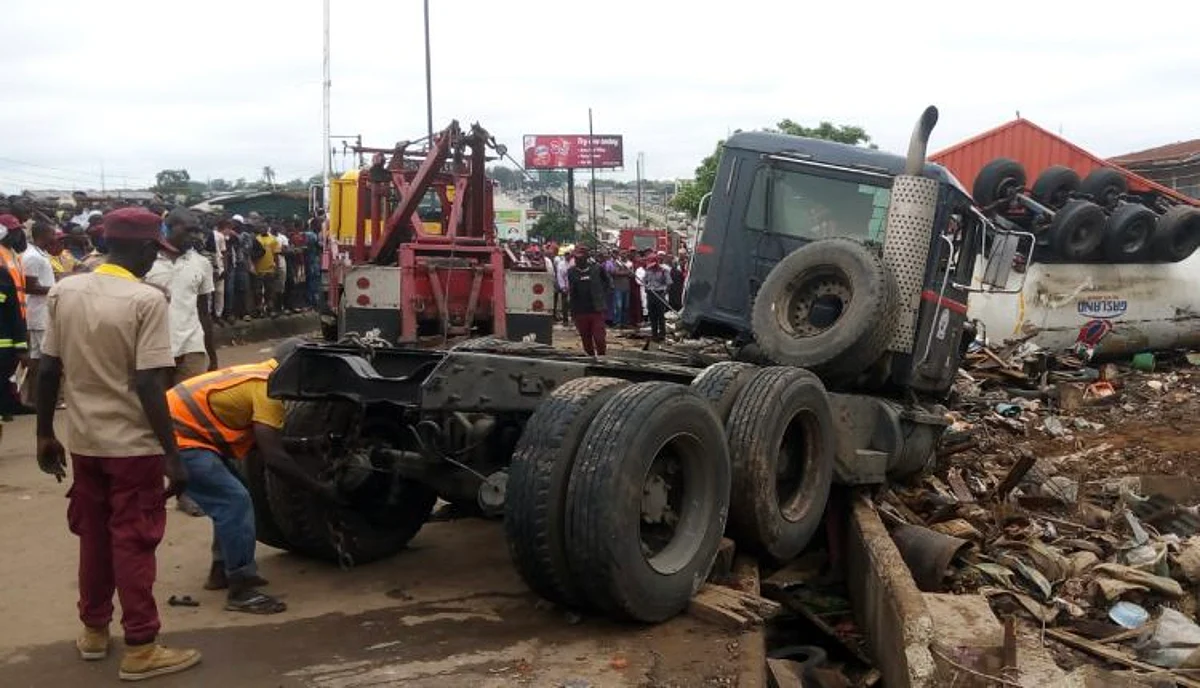 JUST IN: Motorcyclists, traders crushed as tanker rams into Ibadan market