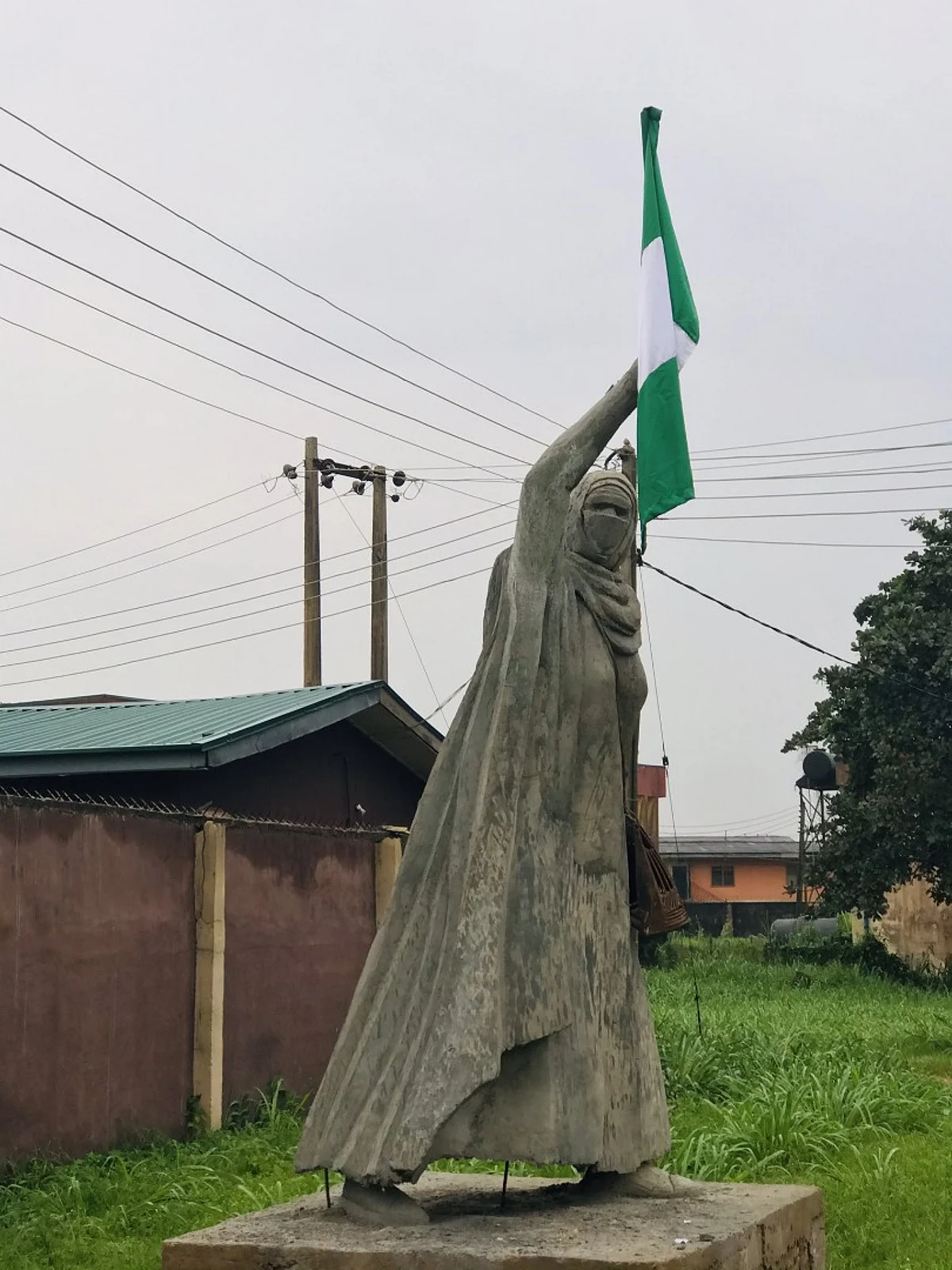 PHOTOS: UNIBEN student creates life-size statue to honour BBOG campaigner, Aisha Yesufu