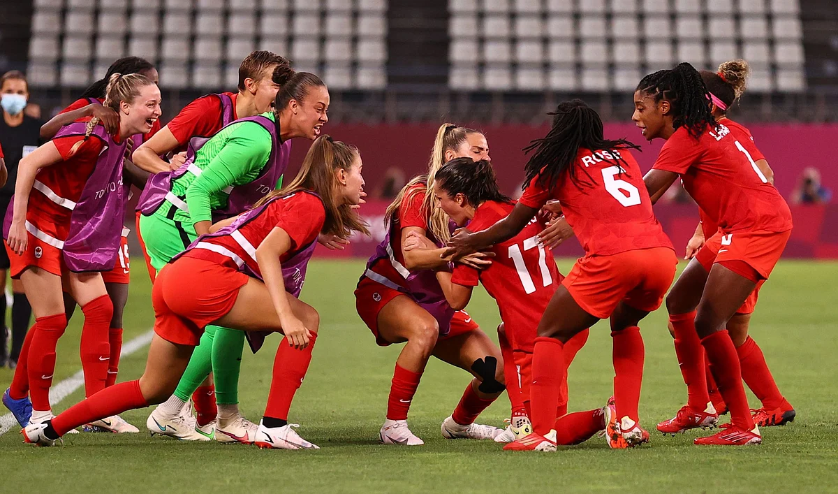 Olympic: Canada stun US to set up women’s football final with Sweden