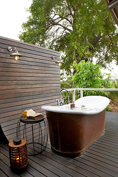 Bathtub