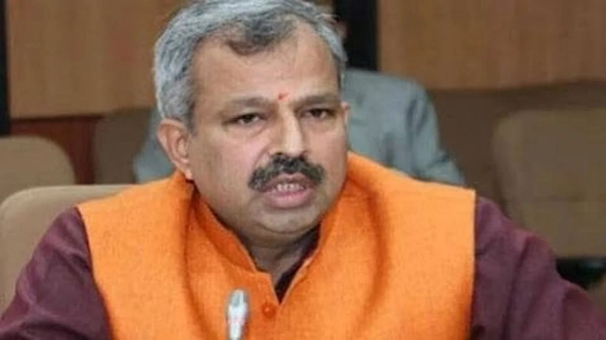 ग्रीन पटाखों की बिक्री की अनुमति दे दिल्ली सरकार: भाजपा