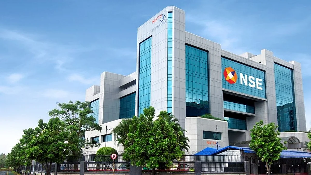 शेयर बाजार में तेजी जारी, सेंसेक्स 49,700 के ऊपर, निफ्टी भी नई उंचाई पर